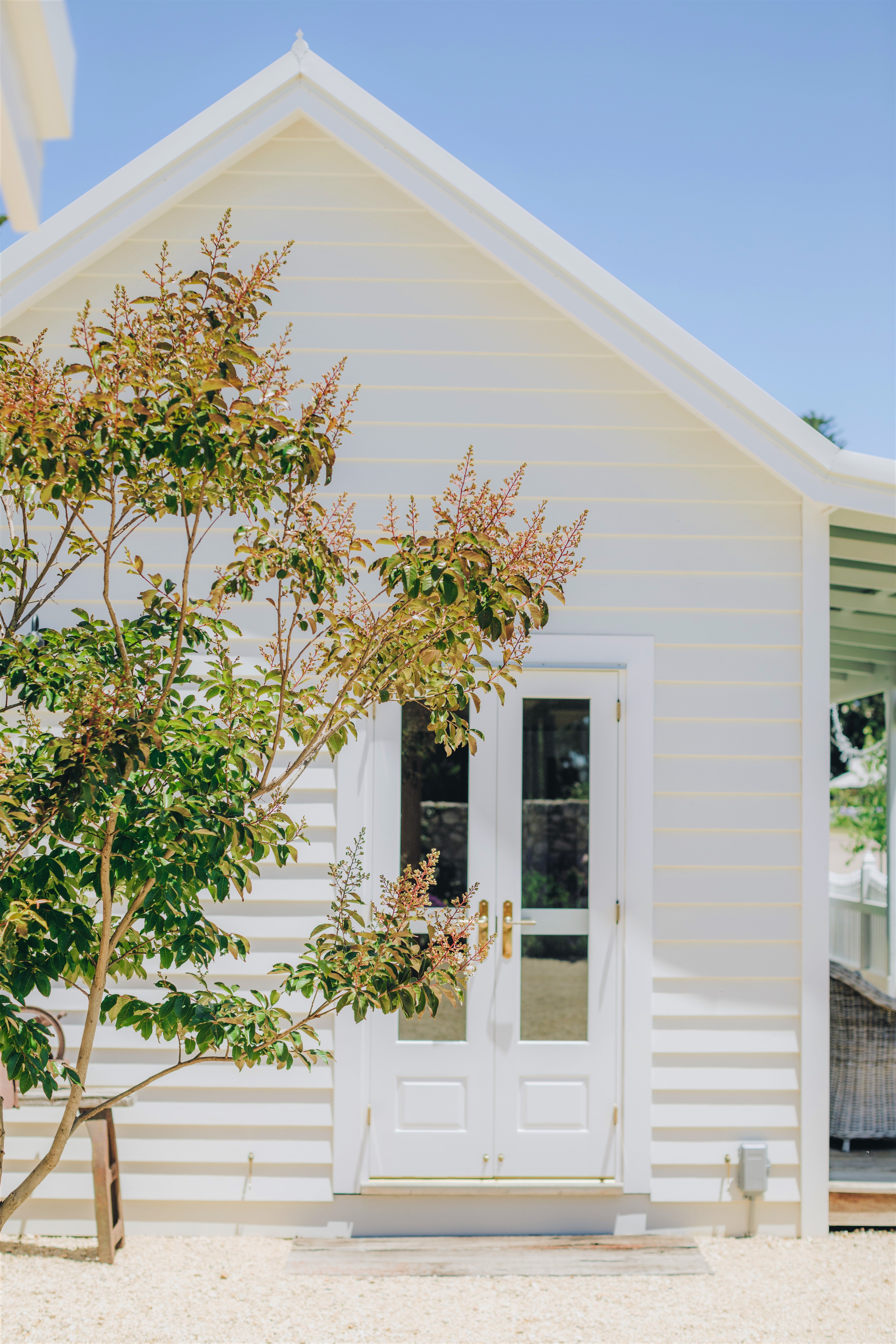 Transforming History: Sonia Siemer’s Charming Restoration of an 1897 Worker’s Cottage in Esperance