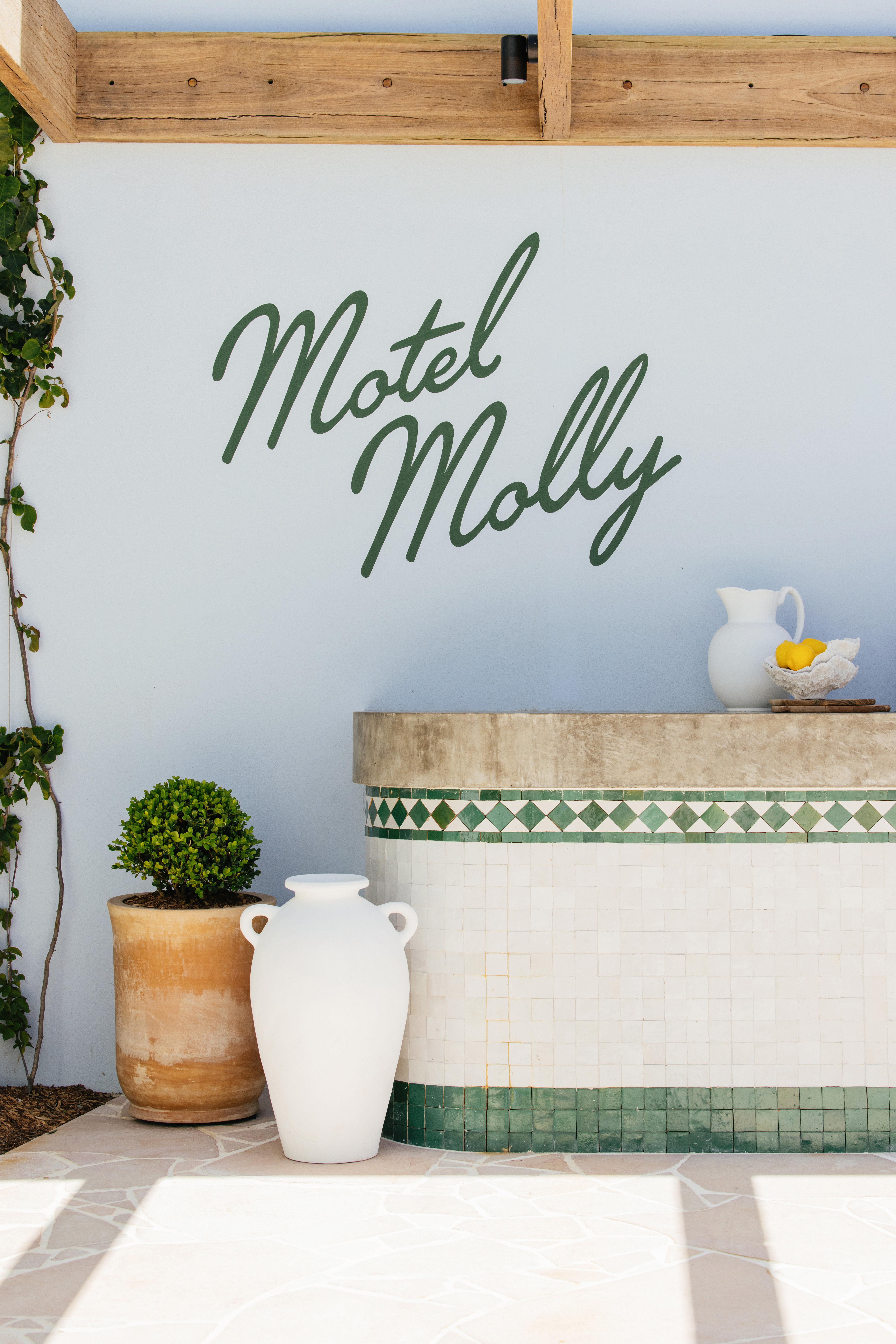 Stay: Motel Molly