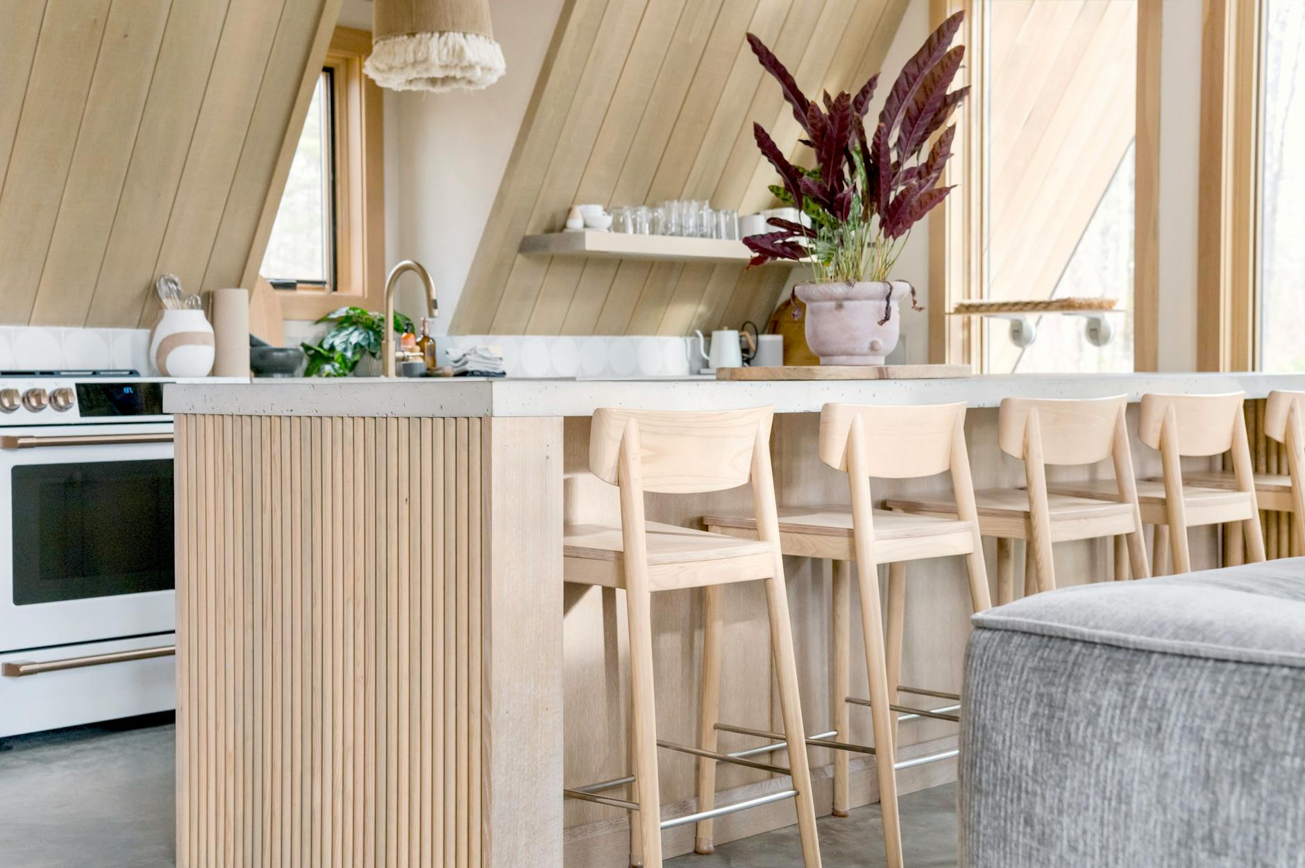 How to Choose the Right Kitchen Stools for Your Space