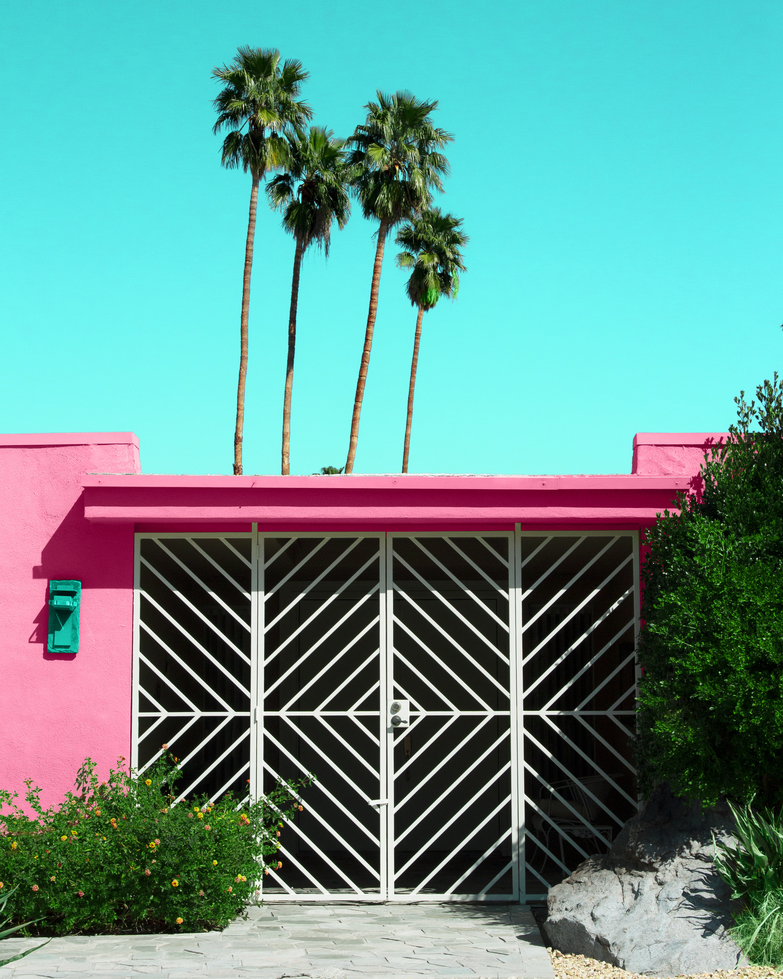 Palm Springs’ Most Photogenic Mid-Century Modern Homes You Can Actually Visit